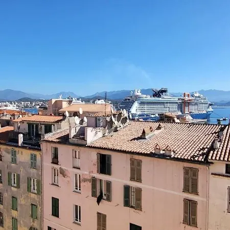Apartmán Superbe T2 Avec Balcons, Vieux Port, Hyper Centre *