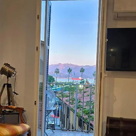 Superbe T2 Avec Balcons, Vieux Port, Hyper Centre * Ajaccio (Corsica)