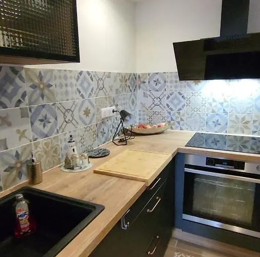 Superbe T2 Avec Balcons, Vieux Port, Hyper Centre